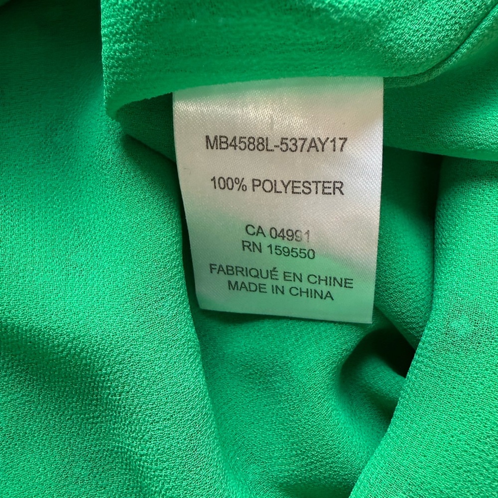 Carolina Belle Green Ruffle Neck Floral Blouse Top Size M - Picture 8 of 10